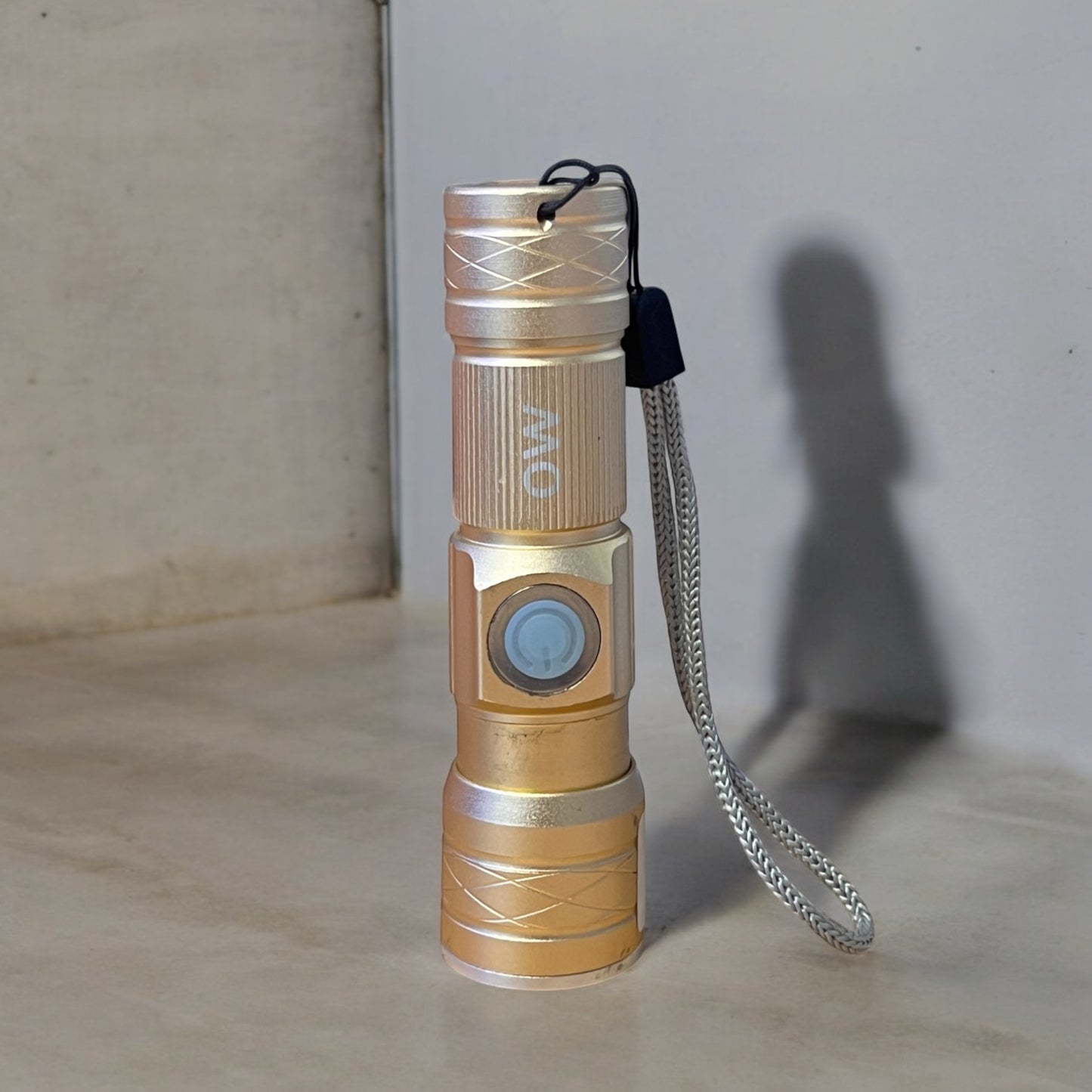 LINTERNA USB DORADA