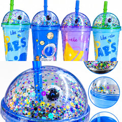 Vasos de diseño espacial con detalles de tapa y diseños
