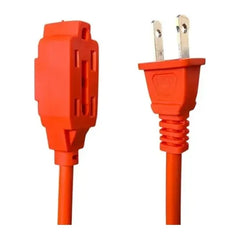 Detalle de clavija y tomacorrientes de la extensión naranja ORIX PH-NL15.