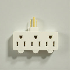 Tomacorriente adaptador triple blanco, vista frontal