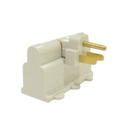 Adaptador blanco de tres salidas y clavija, vista lateral