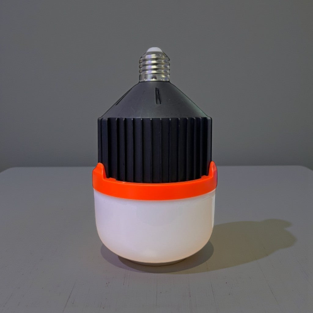 BOMBILLO CON SENSOR LUZ FRIA NEGRO