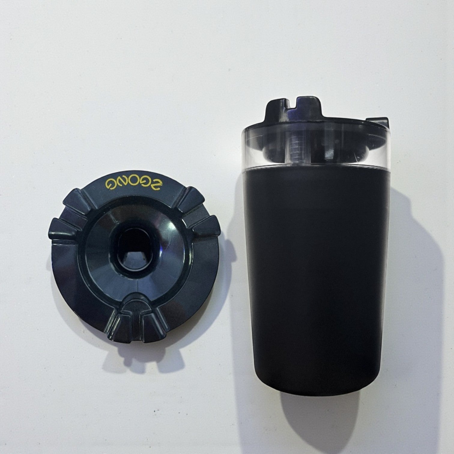 CENICERO CON TANQUE DE AGUA