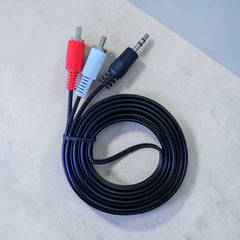 Cable AV negro con conectores RCA rojo y blanco y conector de audio negro