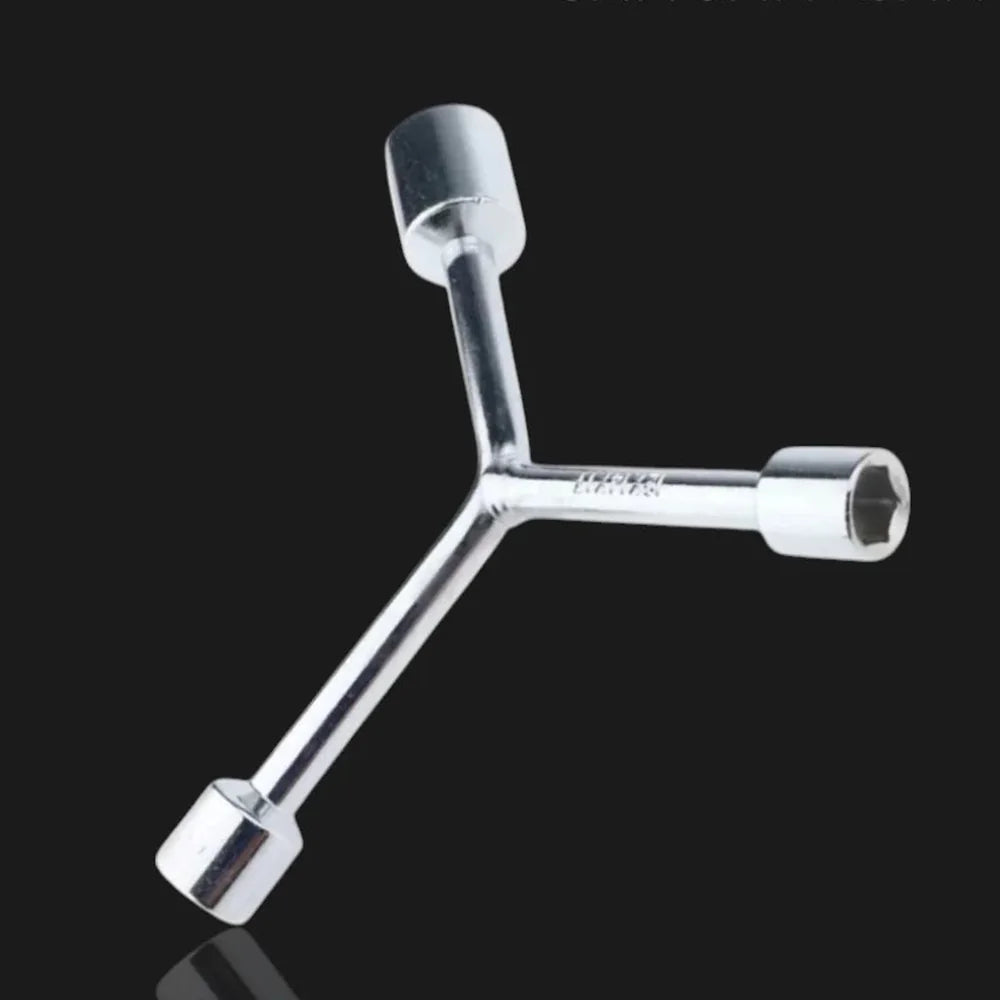 Detalle de las tres bocas de la llave triceta Technika DX-290, tamaños 8, 9 y 10 mm.