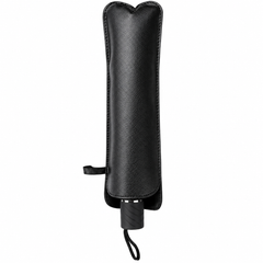 Sombrilla parasol de carro DP-8870 plegada dentro de su estuche negro.