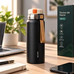 Termo negro JP614 con correa y tapa naranja en escritorio.