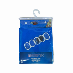 Cortina de baño de tela azul ROS08 en empaque, con diseño de peces y argollas visibles.